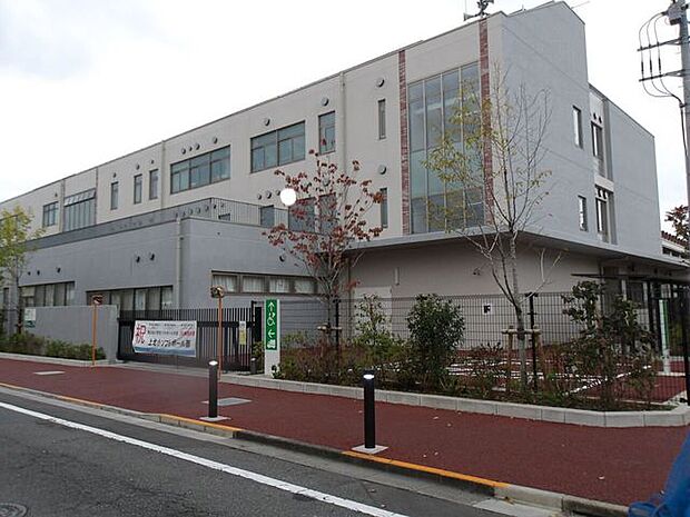 練馬区立上石神井北小学校 630m