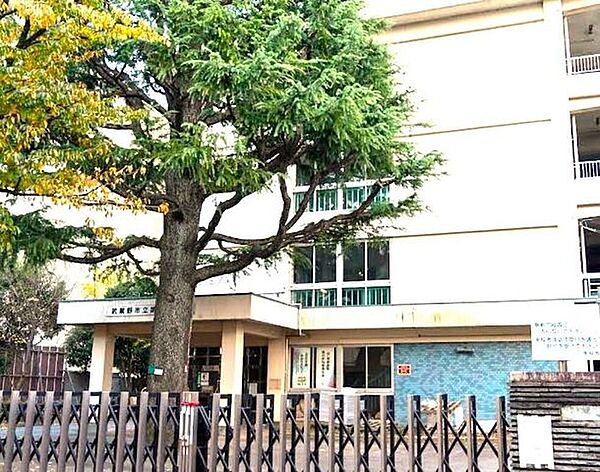 第一中学校 1210m
