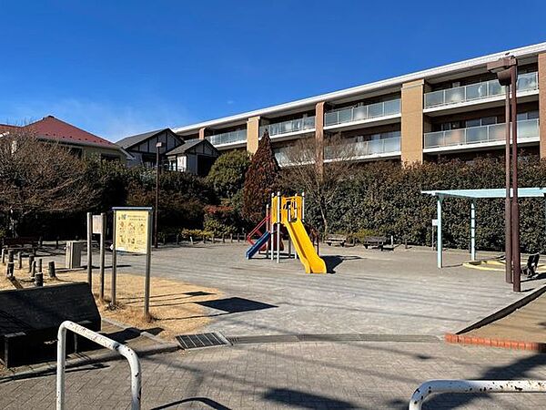 早実グランド記念公園 180m