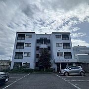 ベルメゾン伍ノ坪 4階 築37年の賃貸物件