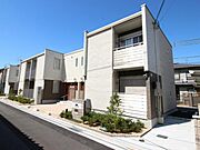 恩智駅より徒歩7分 築8年11ヶ月 2階建の賃貸物件
