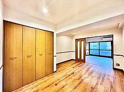 JR中央本線 鶴舞駅 徒歩10分の賃貸マンション 6階1LDKのリビング/ダイニング