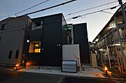 Fiore 1階 築11年11ヶ月の賃貸物件