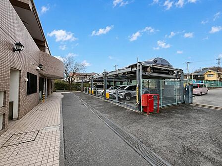 住みやすさとデザイン性を両立させた欲張りな住宅が登場しました　相反しがちなことが相互作用でより良質に！本物だけが表現することができる質の高い機能美はよきものをつなげた古くからの伝統と最新技術の結晶です