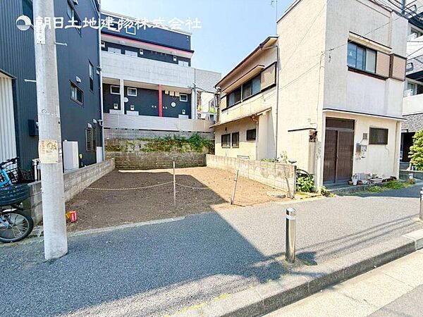 陽射しと心地よい風が自慢の立地！新鮮な空気と光が広がる空間！生活を豊かにする大切なファクターです！　快適な住居がもたらす洗練された充足は生活に満足をあたえ、本当の豊かさを感じることができるでしょう！
