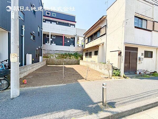 閑静な住宅地の立地の為、気持ちよく過ごすことが出来そうです！やさしい陽とやわらかな風が生活を彩ります　ゆとりがあり、心地よく落ち着いて過ごせる日常は次世代にもつなげていきたい大切な資産です！