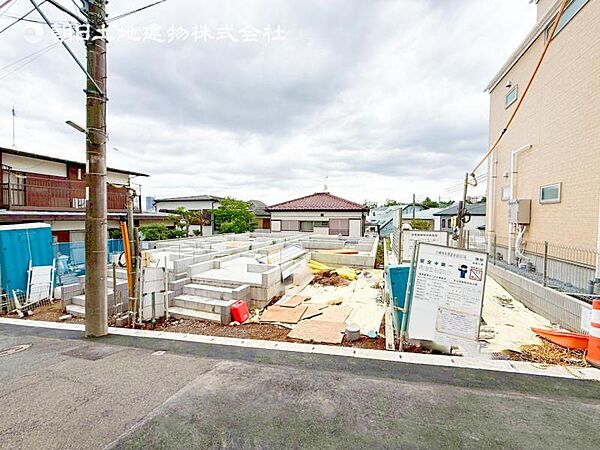毎日のお散歩も楽しく緑に恵まれた静かな住環境となります！！！伸び伸びスローライフを叶えてくれる物件！自然豊富な季節の移ろいを身近に感じられる環境は空間に彩りを添えておしゃれな住空間を作り上げます！