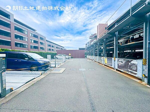 ～共用部の機械式駐車場～