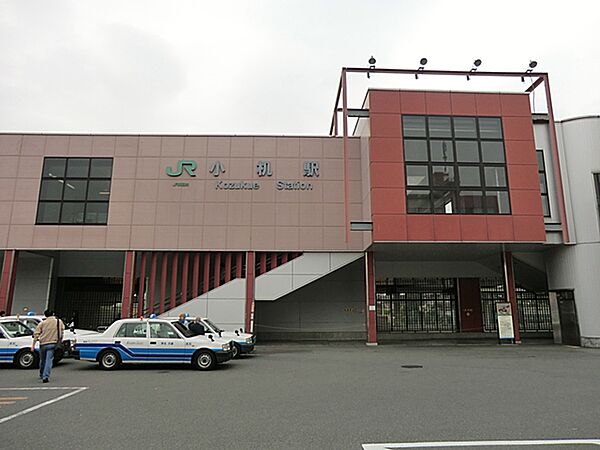 ＪＲ小机駅まで徒歩13分(約1040ｍ)