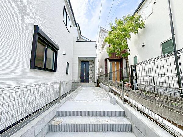 空を広く感じる。緑が多いゆったり感のある安心の住環境です！！潤いのある環境でホッと生活できそうです！おしゃれな雰囲気や自然の潤いがあり、親しみやすさと個性を！街に新たな価値をもたらし続けてくれます！