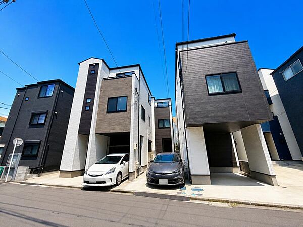 快適な住環境エリアで爽やかな中にも温かみを感じるデザイン！！時と共に装いを変える街の景観も独り占め。採光や開放性に恵まれ、暮らしの夢を育む理想の住まいがここにはあります！この街の景観をお楽しみ下さい。