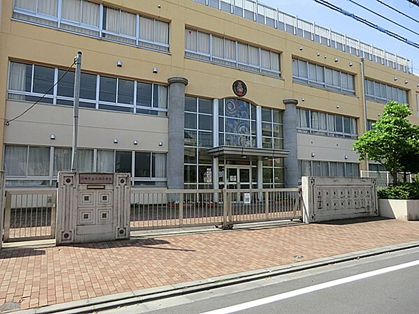 川崎市立小田小学校まで約510ｍ