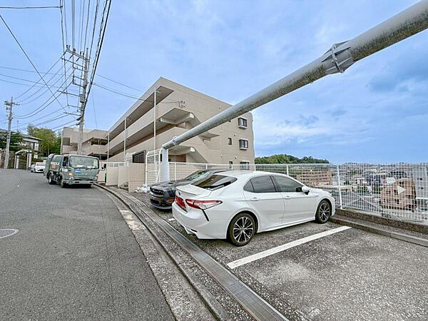 ～共用部の駐車場～