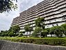 外観：毎日のお散歩も楽しく緑に恵まれた静かな住環境となります！！！伸び伸びスローライフを叶えてくれる物件！自然豊富な季節の移ろいを身近に感じられる環境は空間に彩りを添えておしゃれな住空間を作り上げます！ 