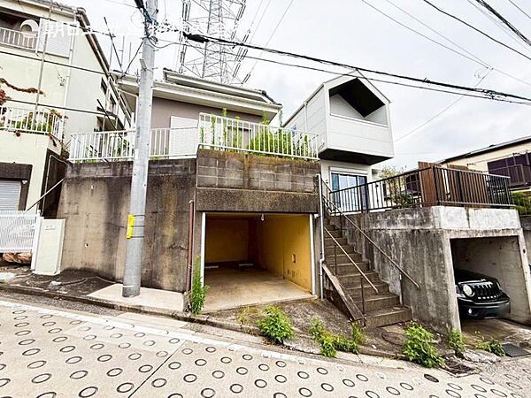 自慢したくなるマイホーム！流行に左右されない上質な佇まい！！　満たされる時間をじっくり堪能できそうです　洗練されたものにふれることでもっともっと『おうちじかん』が充実したものになるでしょう！