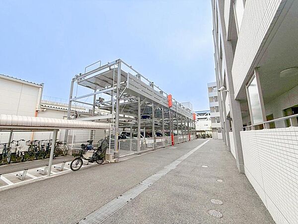 ～共用部の機械式駐車場～
