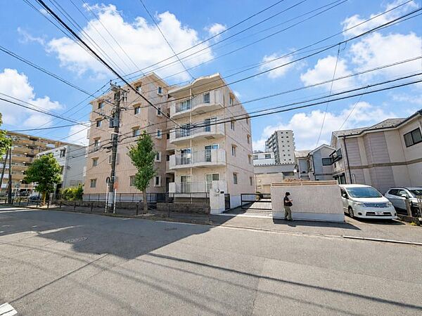 自慢したくなるマイホーム！流行に左右されない上質な佇まい！！　満たされる時間をじっくり堪能できそうです　洗練されたものにふれることでもっともっと『おうちじかん』が充実したものになるでしょう！