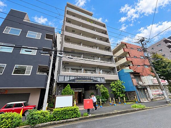 毎日のお散歩も楽しく緑に恵まれた静かな住環境となります！！！伸び伸びスローライフを叶えてくれる物件！自然豊富な季節の移ろいを身近に感じられる環境は空間に彩りを添えておしゃれな住空間を作り上げます！