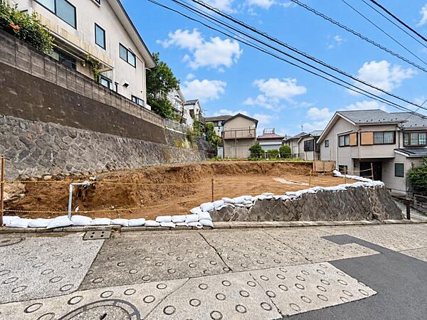 この場所でよかったと心から言える立地と環境がここにあります！日々過ごす中で感じる喜びはプライスレス！今～未来どのタイミング、どの世代でも快適に過ごすことができる場所は何事にも代えがたい贅沢です！！