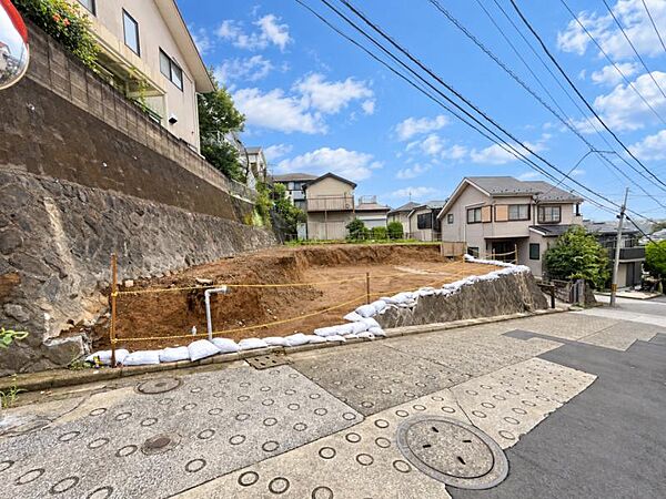 空を広く感じる。緑が多いゆったり感のある安心の住環境です！！潤いのある環境でホッと生活できそうです！おしゃれな雰囲気や自然の潤いがあり、親しみやすさと個性を！街に新たな価値をもたらし続けてくれます！