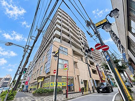 空を広く感じる。緑が多いゆったり感のある安心の住環境です!!潤いのある環境でホッと生活できそうです!おしゃれな雰囲気や自然の潤いがあり、親しみやすさと個性を!街に新たな価値をもたらし続けてくれます!