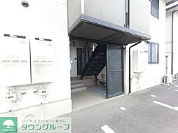 4 / 8