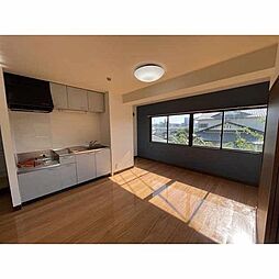 シャタレイン 3階2LDKのリビング/ダイニング