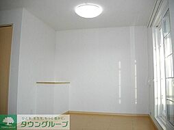 ラビスII 2階1LDKのリビング/ダイニング