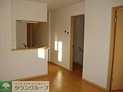 フォレストII 2階2LDKのリビング/ダイニング