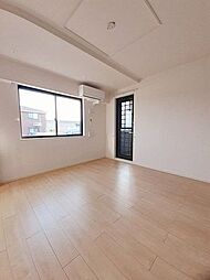 カーサ　リリー 1階1LDKのリビング/ダイニング