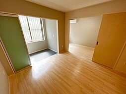 トータスV 107 1階1LDKのリビング/ダイニング