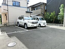 4 / 8