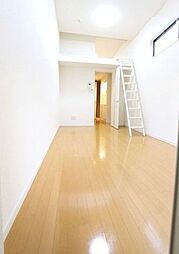 ドゥマンベル3 1Kの写真