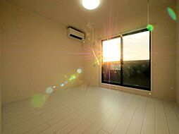 RS Residence 208 2階ワンルームのリビング/ダイニング