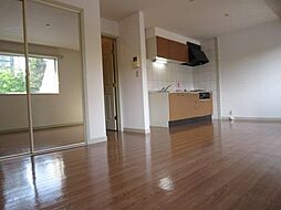 グレイス・シャトー 203 2階1LDKのリビング/ダイニング