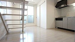 GRANDTIC La Luna 202 2階1LDKのリビング/ダイニング