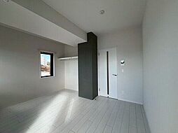 Brighton East 401 4階1Kのリビング/ダイニング