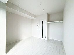 Brighton East 505 5階1Kのリビング/ダイニング