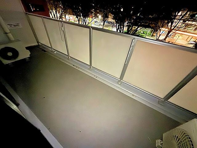 バルコニー