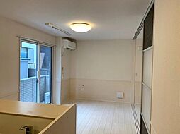 コンフォルト 103 1階1LDKのリビング/ダイニング