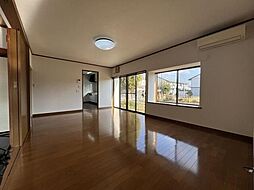 沖野今野貸家 1 1階5SLDKのリビング/ダイニング