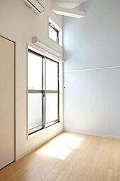 ロイヤルブルー 202 2階1Kのリビング/ダイニング