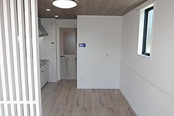 Ｌｅ　ｐｒｉｎｔｅｍｐｓ 101 1階1DKのリビング/ダイニング