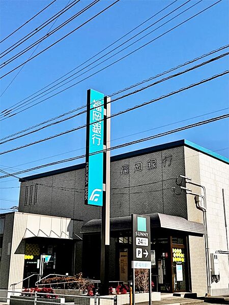 福岡銀行粕屋支店（638m）