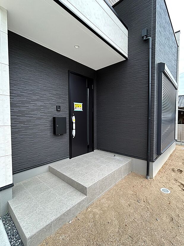 玄関アプローチ