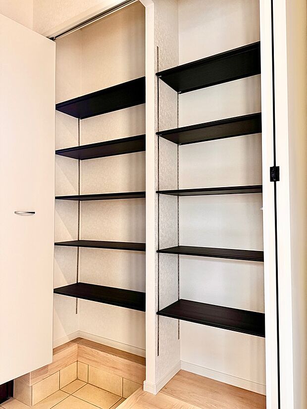 大型のシューズクローゼットです。