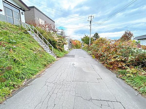 小樽市立桜 【前面道路】 600m