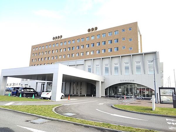 滝川市立病院まで650m（徒歩9分）。