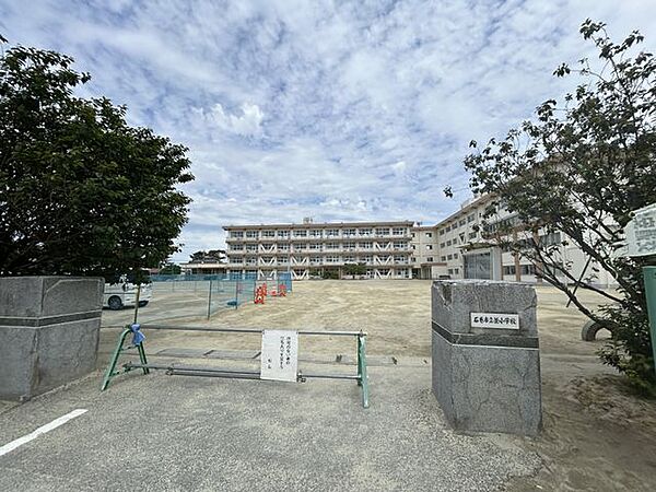 【周辺環境/小学校】石巻市立釜小学校まで900ｍ（徒歩12分）
