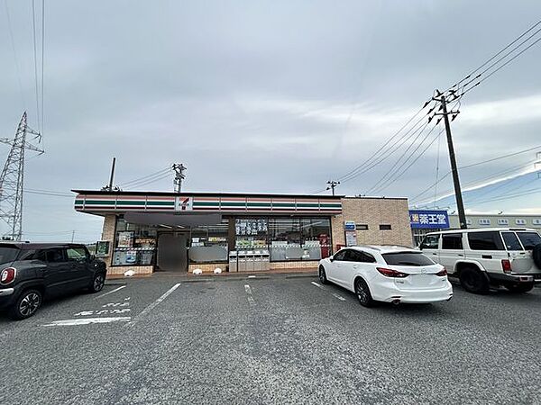 セブンイレブン河南広渕店 徒歩7分。 550m